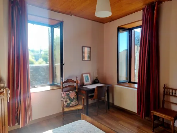 Chambre 2 à l'étage, Chambre 2 à l'étage