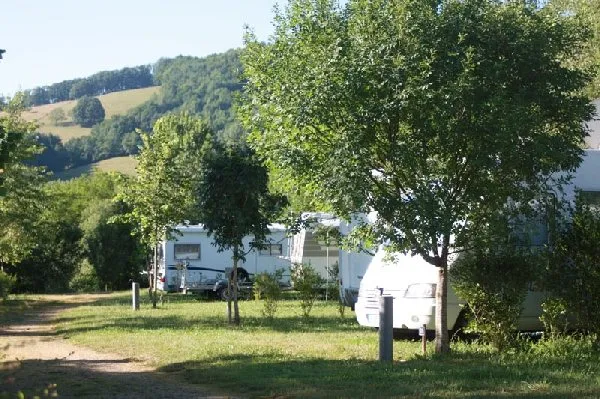 CAMPING MUNICIPAL LA GRAVE (groupes), OFFICE DE TOURISME INTERCANTONAL SAINT GENIEZ  / CAMPAGNAC
