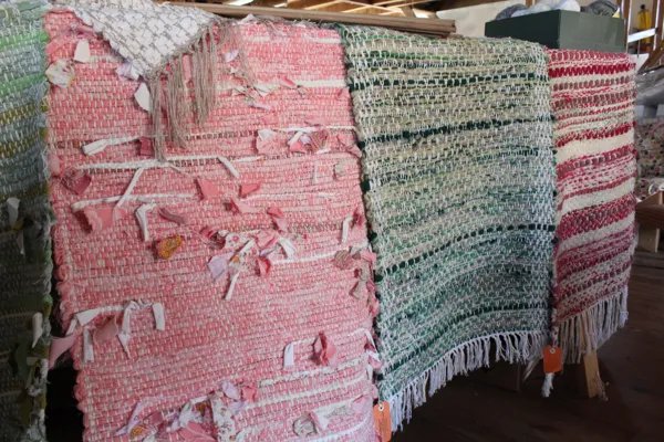 Tapis tissés, Office de Tourisme Conques Marcillac