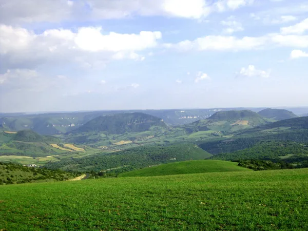 Aire de pique-nique à la Novis, Office de Tourisme des Causses à l'Aubrac