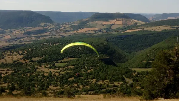 Aire de pique-nique à la Novis, Office de Tourisme des Causses à l'Aubrac