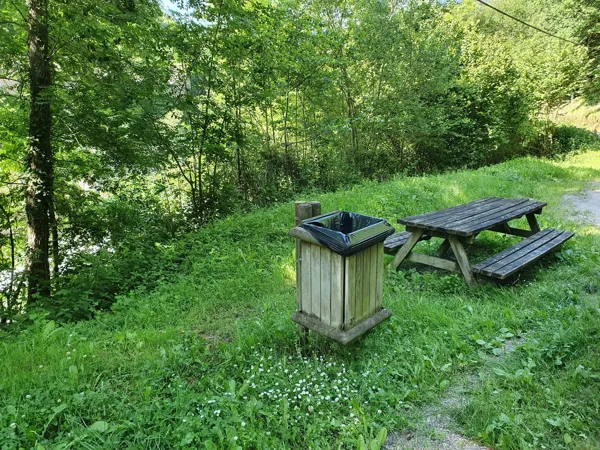 Aire de pique-nique à Pomayrols, Office de Tourisme des Causses à l'Aubrac