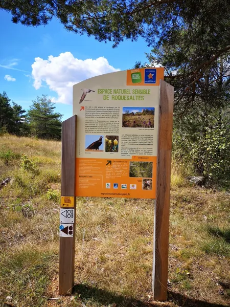 Aire de pique-nique de Roquesaltes, OFFICE DE TOURISME DE MILLAU