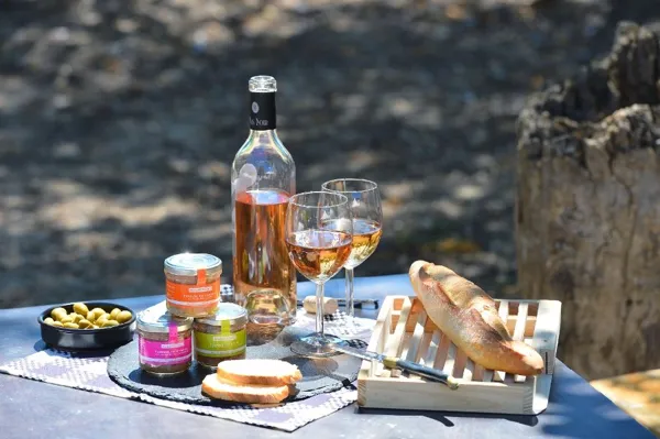 Charcuterie Aveyronnaise Roger Vidal, OFFICE DE TOURISME LARZAC VALLEES