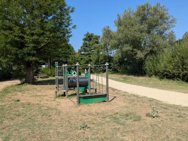 Aire de repos du Foirail à Espalion, OT Terres d'Aveyron