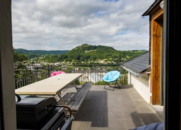 Grand gîte Vallée du Lot Aubrac - 9 personnes