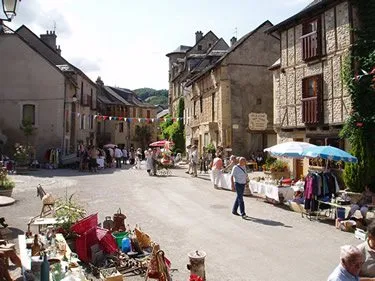 Vide Grenier à Ste Eulalie