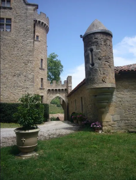 GROUPE - Château de Laumière, Château de Laumière