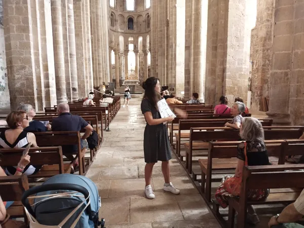 Visite de l'abbatiale avec l'Office du Tourisme, Maison familiale de vacances