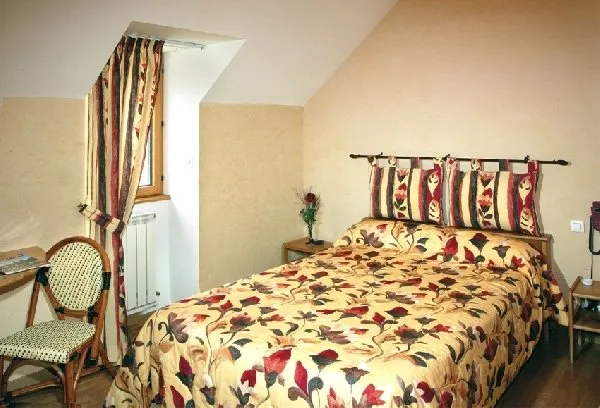 Hôtel Rodier (groupe), OFFICE DE TOURISME INTERCANTONAL SAINT GENIEZ  / CAMPAGNAC