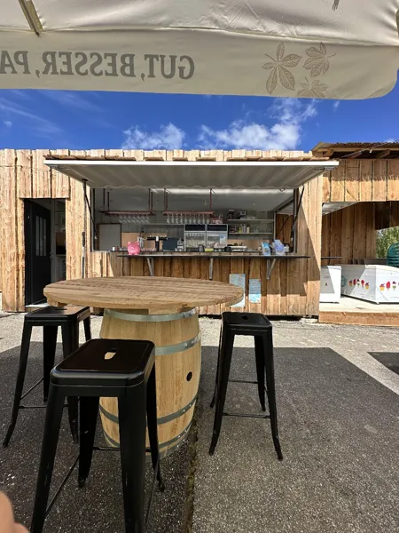 buvette sur place, Aquapark de Parisot