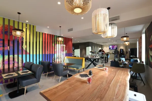 Hôtel La Capelle (groupes), Hotel de la Capelle