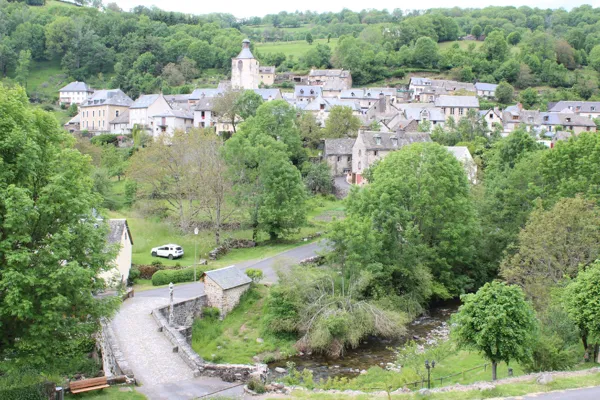 Visite commentée de St Chély d'Aubrac, Office de Tourisme en Aubrac