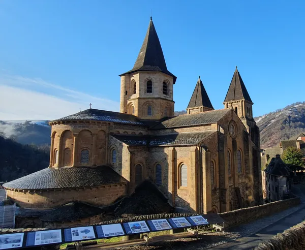 Visite de l'abbatiale Sainte-Foy de Conques, Service Patrimoine de Conques