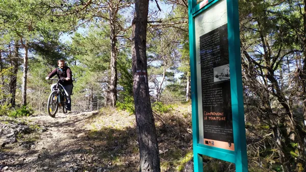 Circuit VTT De la Baraque froide à  Fontvive, OFFICE DE TOURISME LARZAC VALLEES