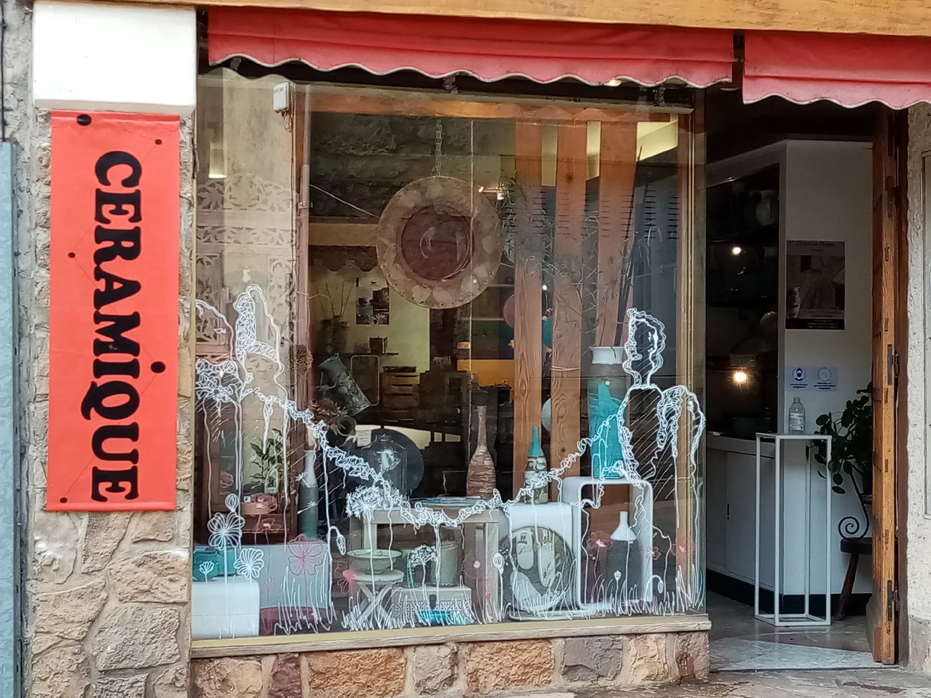 Magasin du Rozier, Poterie de Mostuéjouls