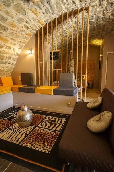 Coin nuit lit fabrication maison 180*200 avec luminothérapie., Gite prestige soleileau *****