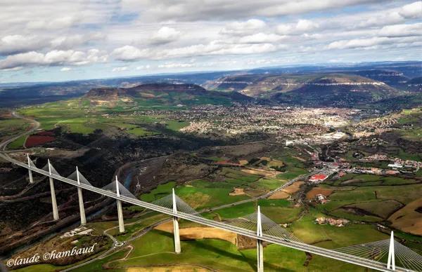 Survol du viaduc., Claude Chambaud