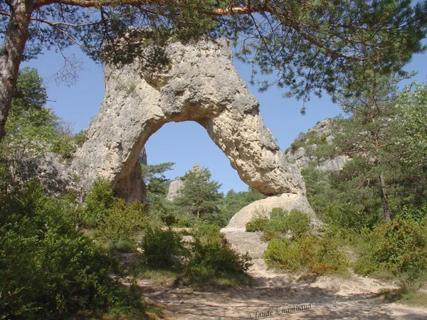 La cité de pierre, Montpellier le vieux sur le causse noir., Claude Chambaud