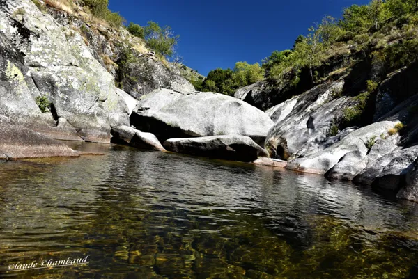 Marmites de géants sur la Dourbie., Claude Chambaud