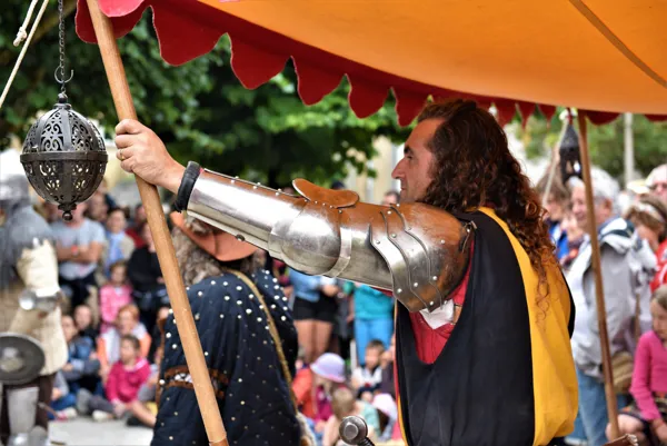 Les médiévales., Claude Chambaud