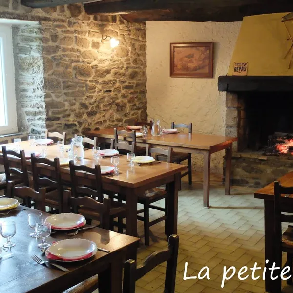 RESTAURANT A LA FERME LA CALMETTE (copie), OFFICE DE TOURISME DE PARELOUP LEVEZOU