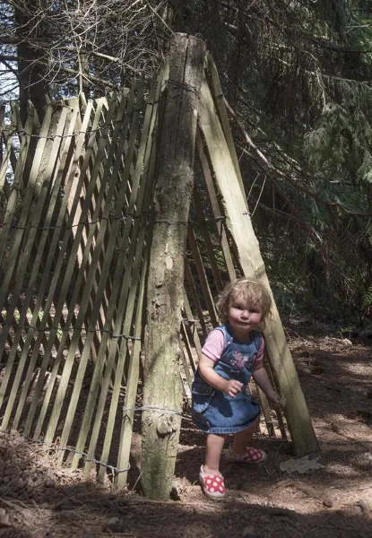 La fourmilière géante sur le sentier de l'imaginaire de Thérondels, OFFICE DE TOURISME DU CANTON DE MUR DE BARREZ