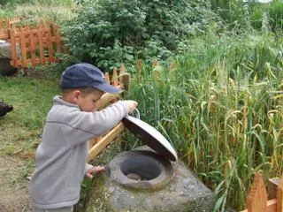 Découverte de graines et de plantes sur Sentier de l'imaginaire à Thérondels, OFFICE DE TOURISME DU CANTON DE MUR DE BARREZ