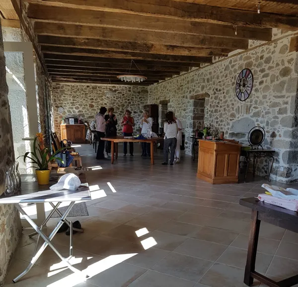 Gite La Belle Ecole (L'escola polida)