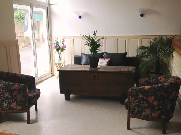 Grand Hôtel des Voyageurs (groupes), HOTEL DOUSSIERE - RESTAURANT L'ALICANTA