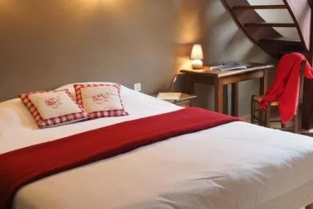 Grand Hôtel des Voyageurs (groupes), HOTEL DOUSSIERE - RESTAURANT L'ALICANTA