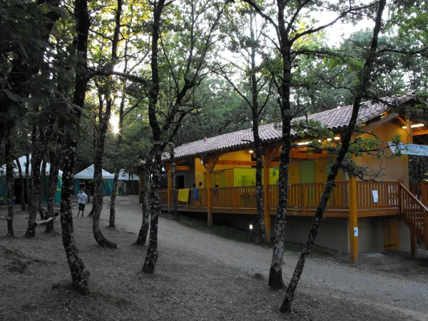 Le Hameau de Moulès (groupes) : sanitaires, Le Hameau de Moulès