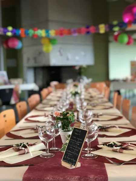 Le Hameau de Moulès (groupes), Le Hameau du Moulès