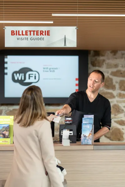 , © CEVM Eiffage / Foster&Partners / Greg Alric