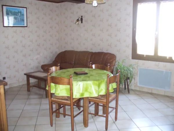 Location Mme Guitard à Comps, Mme Guitard à Comps