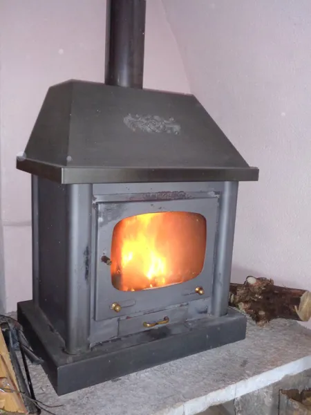 Poêle à bois, Gites Marlavagne