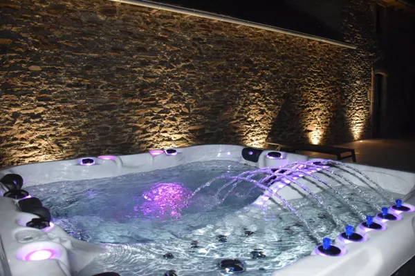 Gîte au bord du lac de Pareloup