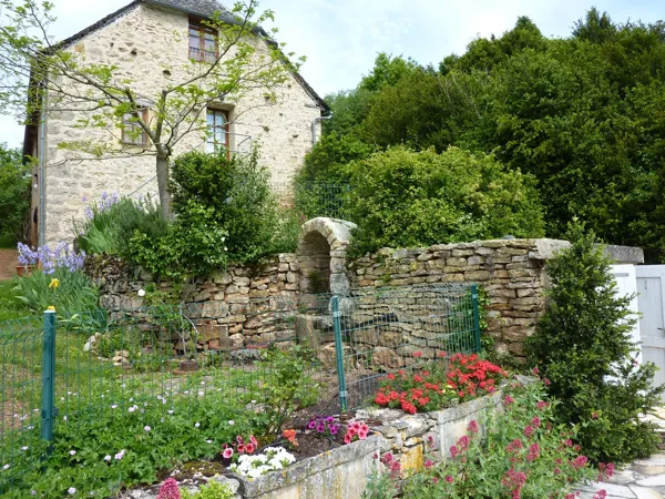 La piscine dans le prolongement du gîte, Domaine de Bellevue - Alain Prieur