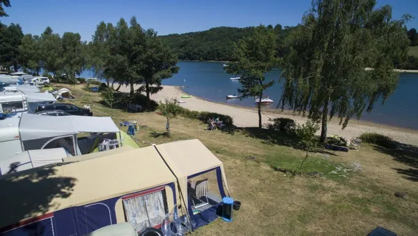 CAMPING SOLEIL LEVANT-Lac de Pareloup