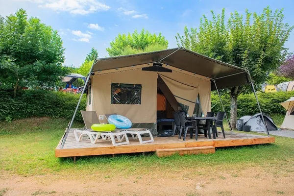 Brochure Campings - Aire de Camping-car, OFFICE DE TOURISME LARZAC VALLEES