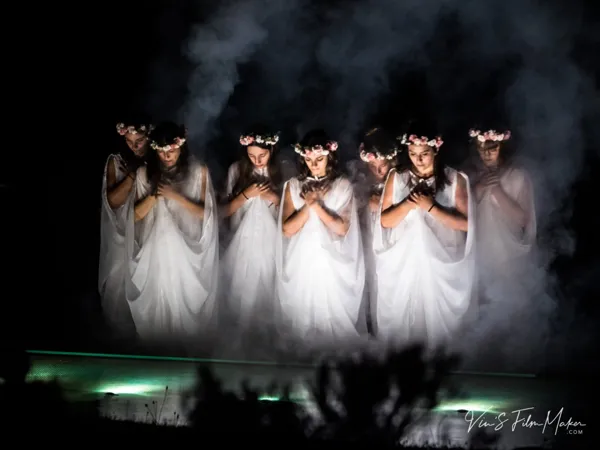 Spectacle son et lumière, Hier Un Village, Hier Un Village
