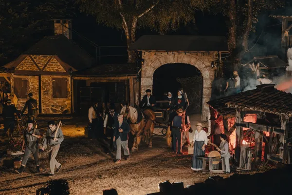 Spectacle son et lumière, Hier Un Village, Hier Un Village