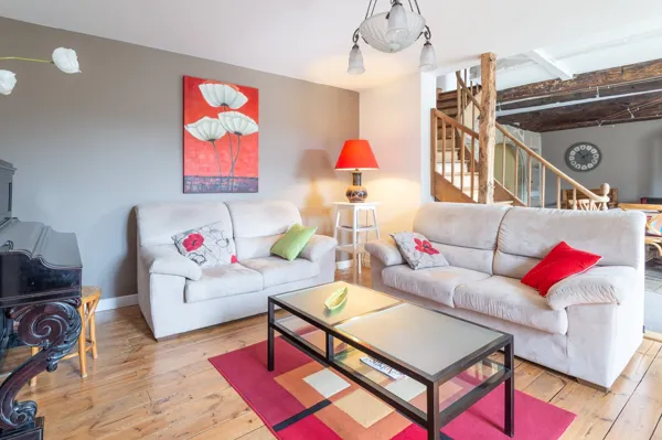 Le gîte du pigeonnier - Jean et Maryse LAYRAL, Office de Tourisme des Causses à l'Aubrac