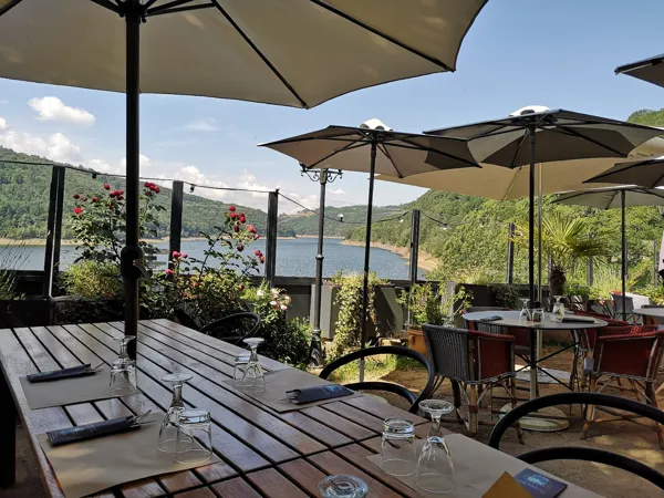 Terrasse du restaurant du Chalet du Lac, 