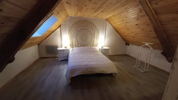 Gîte Althéa : chambre à l'étage
