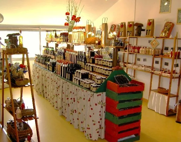 La boutique, Maison de la Cerise