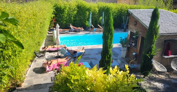 Le mas Rolland - piscine et terrasse, Le mas Rolland