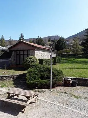 Auberge de Jeunesse HI Millau La Maladrerie (groupes), Gîte d'étape et de groupes de la Maladrerie