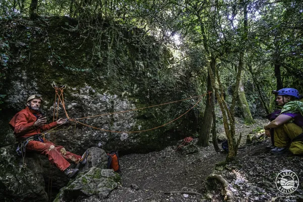 Spéléologie Aven de la Portalerie, Virginie Govignon - OT Larzac Vallées