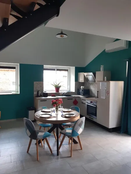 Le gîte de la carrière, Propriétaire